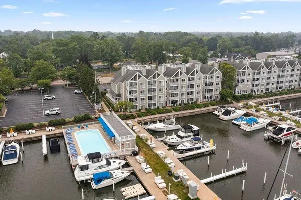 $779,000 | 310 Oselka Drive, Unit 456, New Buffalo, MI 49117