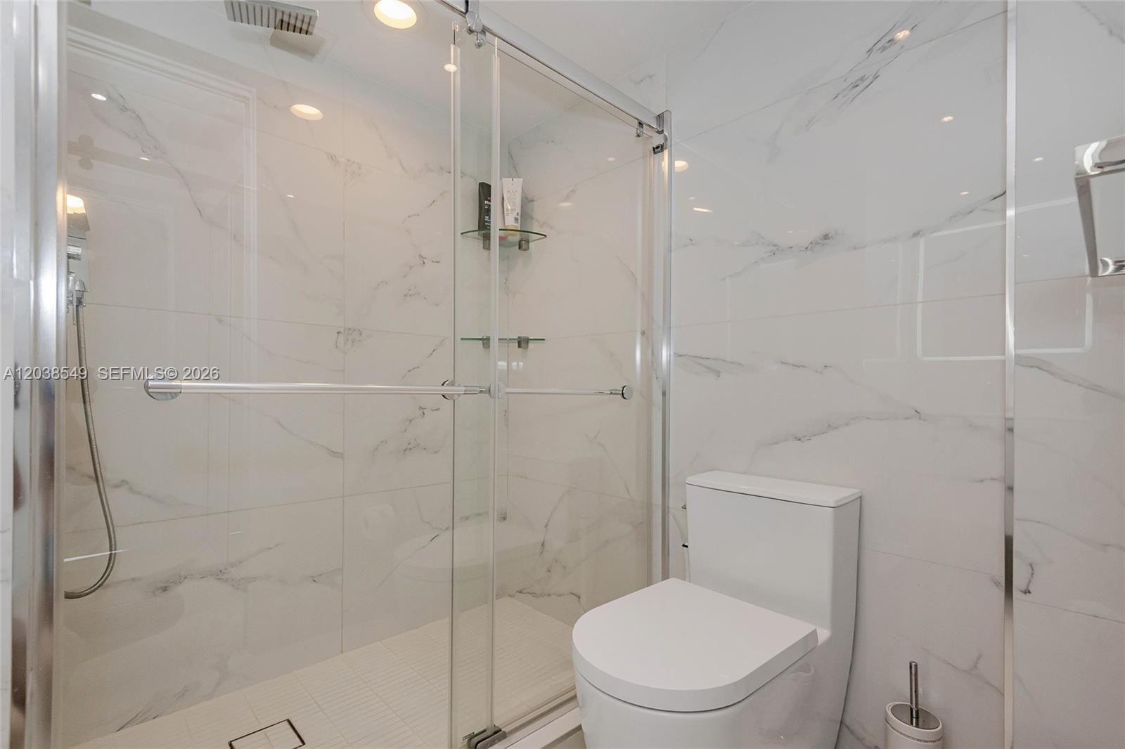 90 Alton Road, Unit 1109 Miami Beach, FL 33139 - Photo 23 of 28