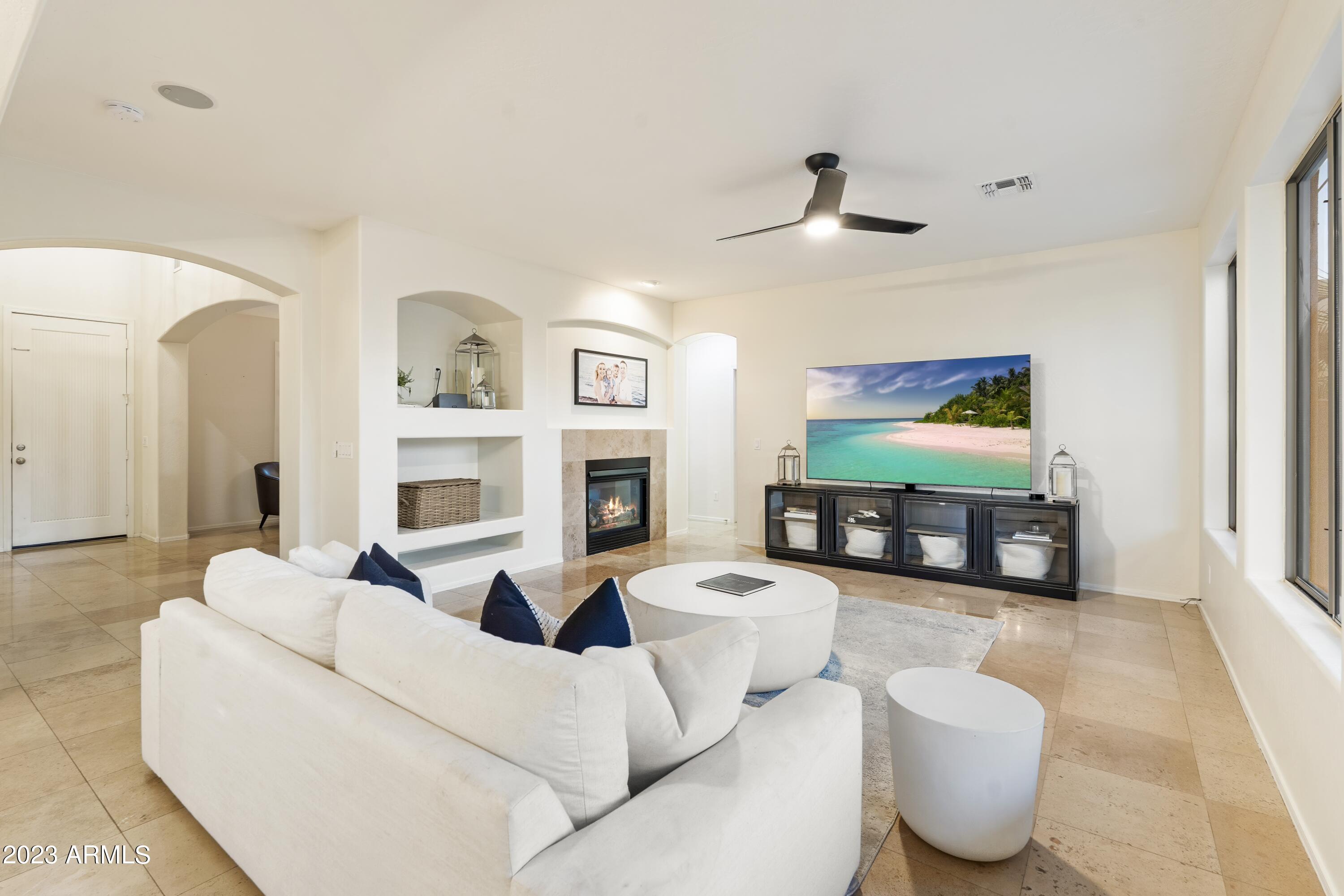 4133 East Pullman Road Cave Creek, AZ 85331 - Photo 6 of 23 Family Room