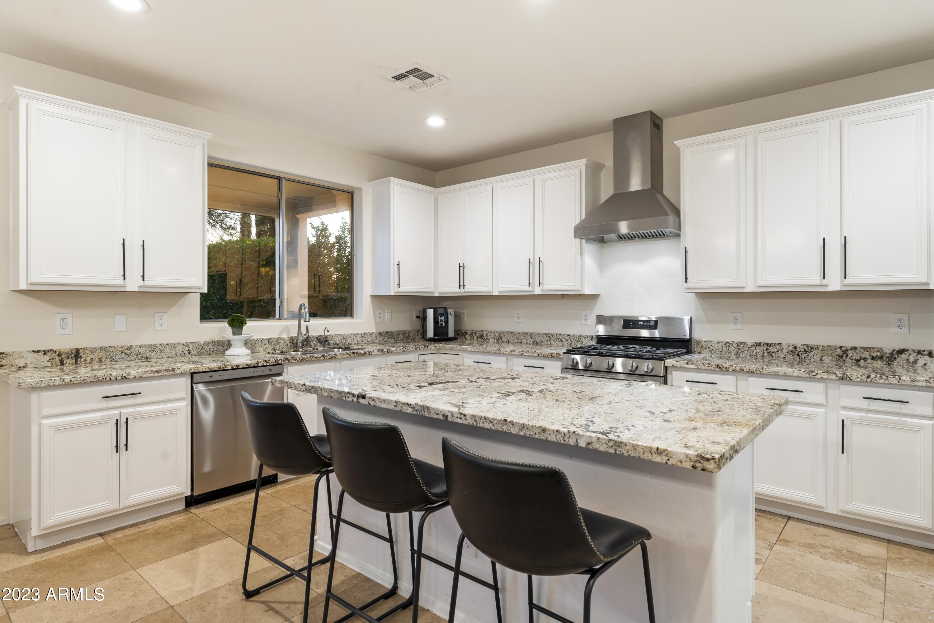 4133 East Pullman Road Cave Creek, AZ 85331 - Photo 9 of 23 Kitchen