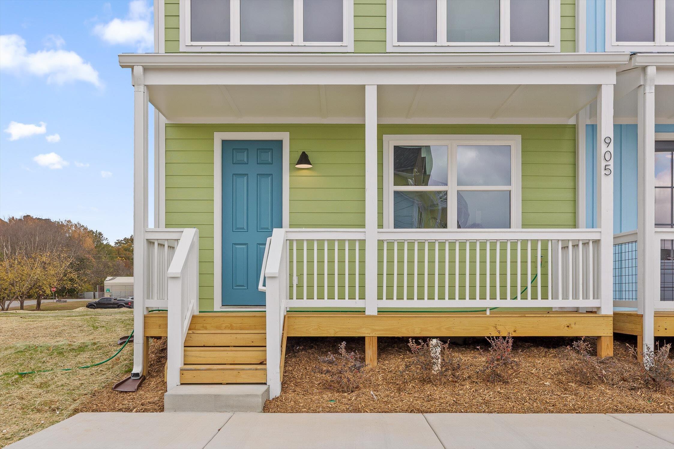 905 Blue Heights Dr Ridge, Unit 19 East Ridge, TN 37412 - Photo 1 of 32 01-905 Blue Heights-1