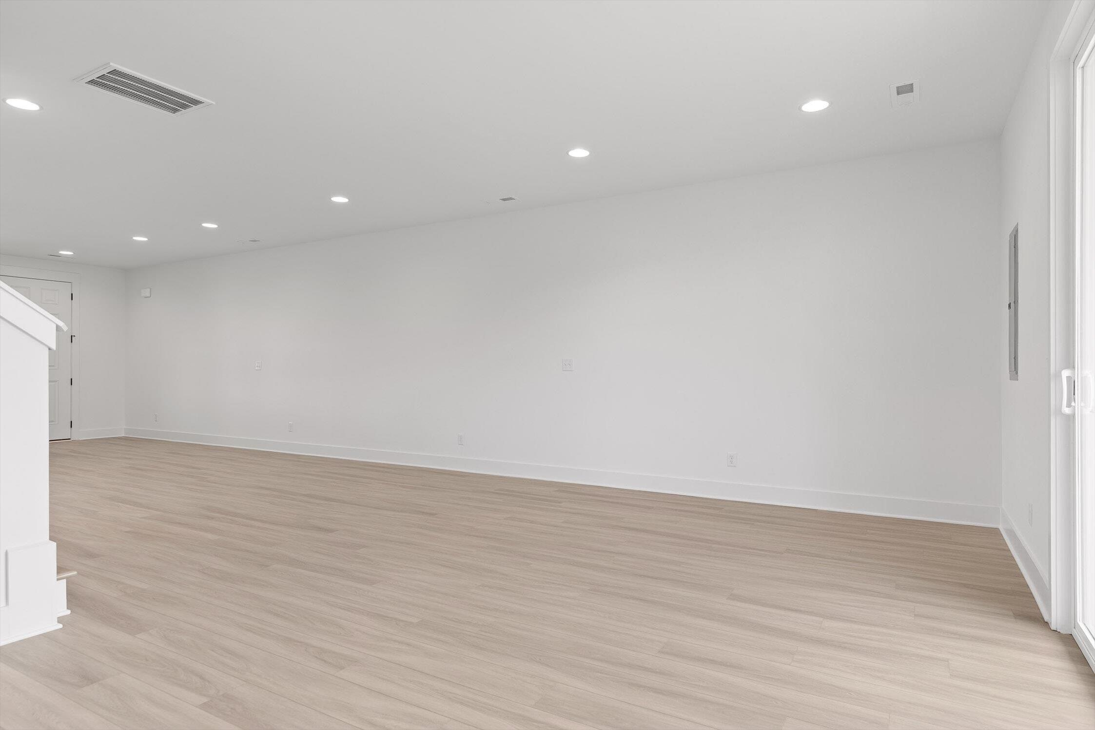 905 Blue Heights Dr Ridge, Unit 19 East Ridge, TN 37412 - Photo 14 of 32 09-905 Blue Heights-9