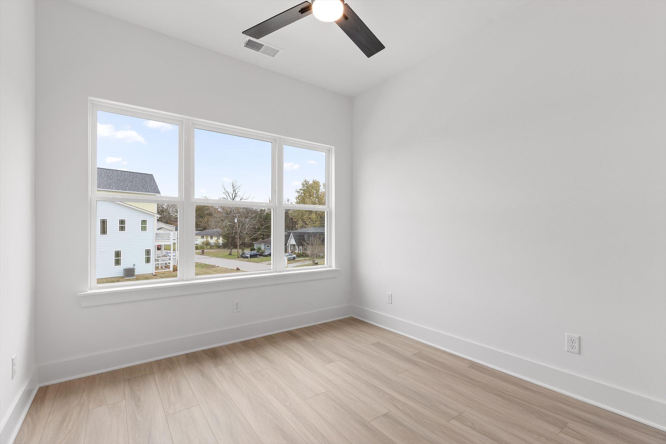 905 Blue Heights Dr Ridge, Unit 19 East Ridge, TN 37412 - Photo 19 of 32 23-905 Blue Heights-23