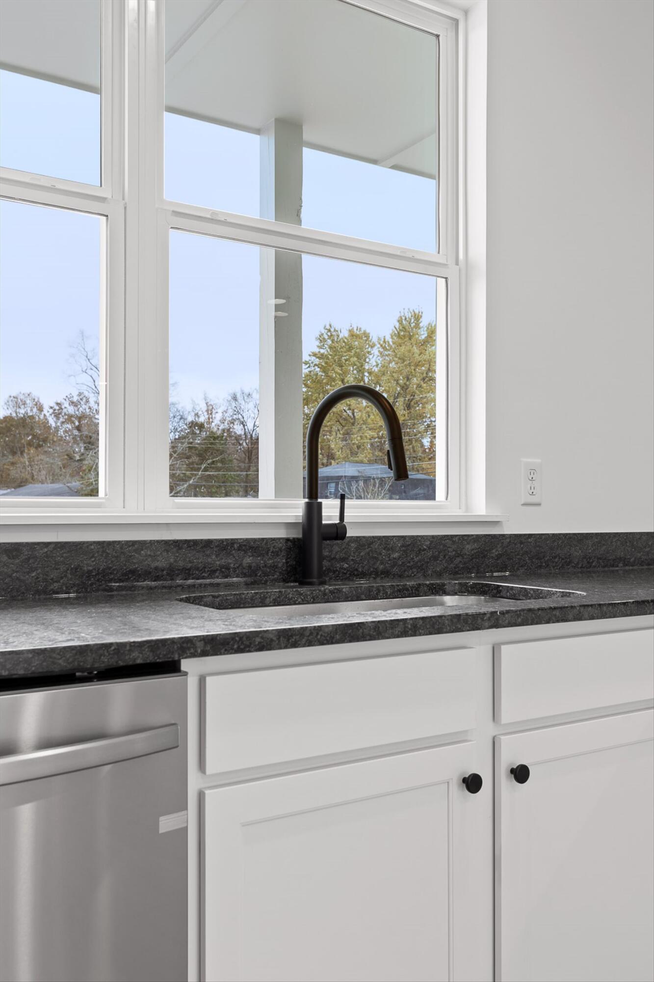 905 Blue Heights Dr Ridge, Unit 19 East Ridge, TN 37412 - Photo 9 of 32 20-905 Blue Heights-20