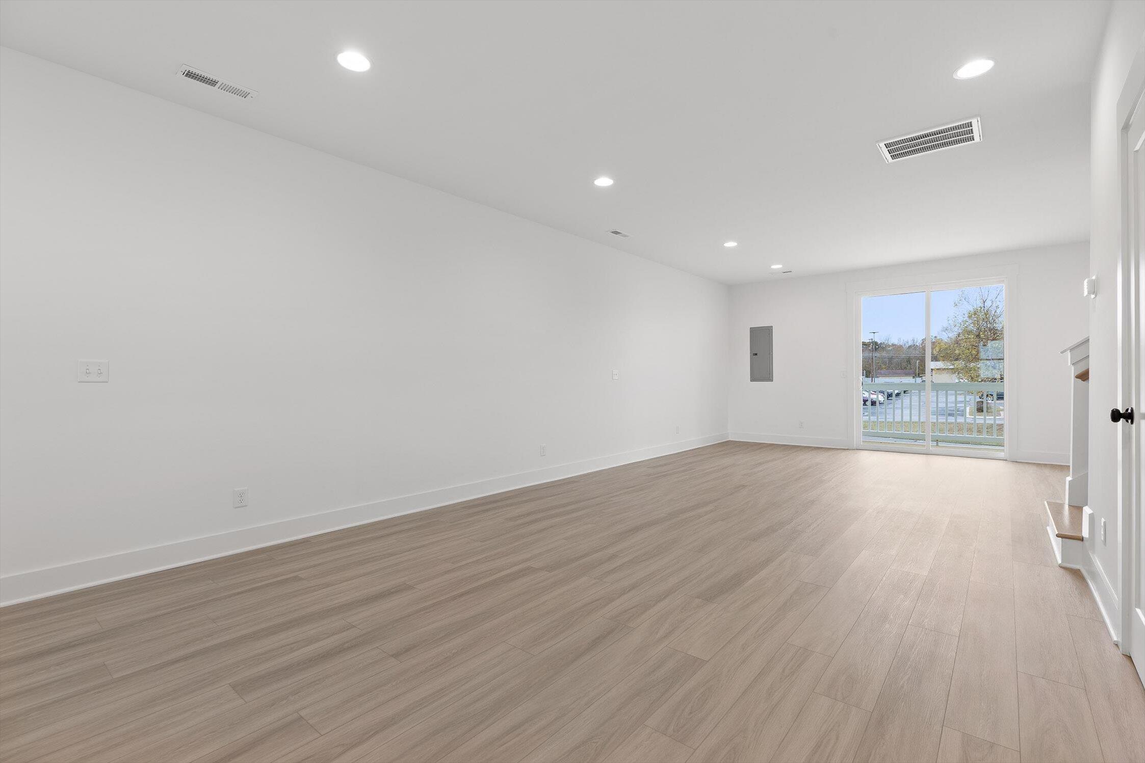 905 Blue Heights Dr Ridge, Unit 19 East Ridge, TN 37412 - Photo 10 of 32 13-905 Blue Heights-13