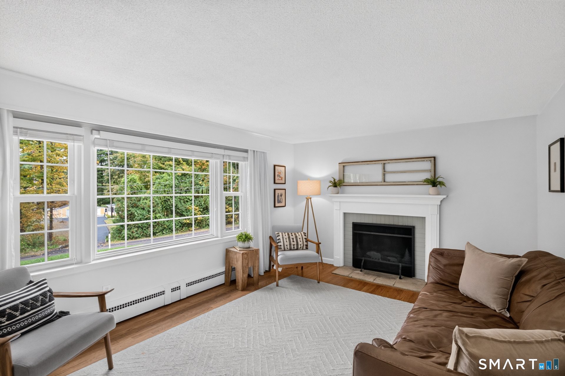 21 Ichabod Road Simsbury, CT 06070 - Photo 8 of 27 Gallery Image 8
