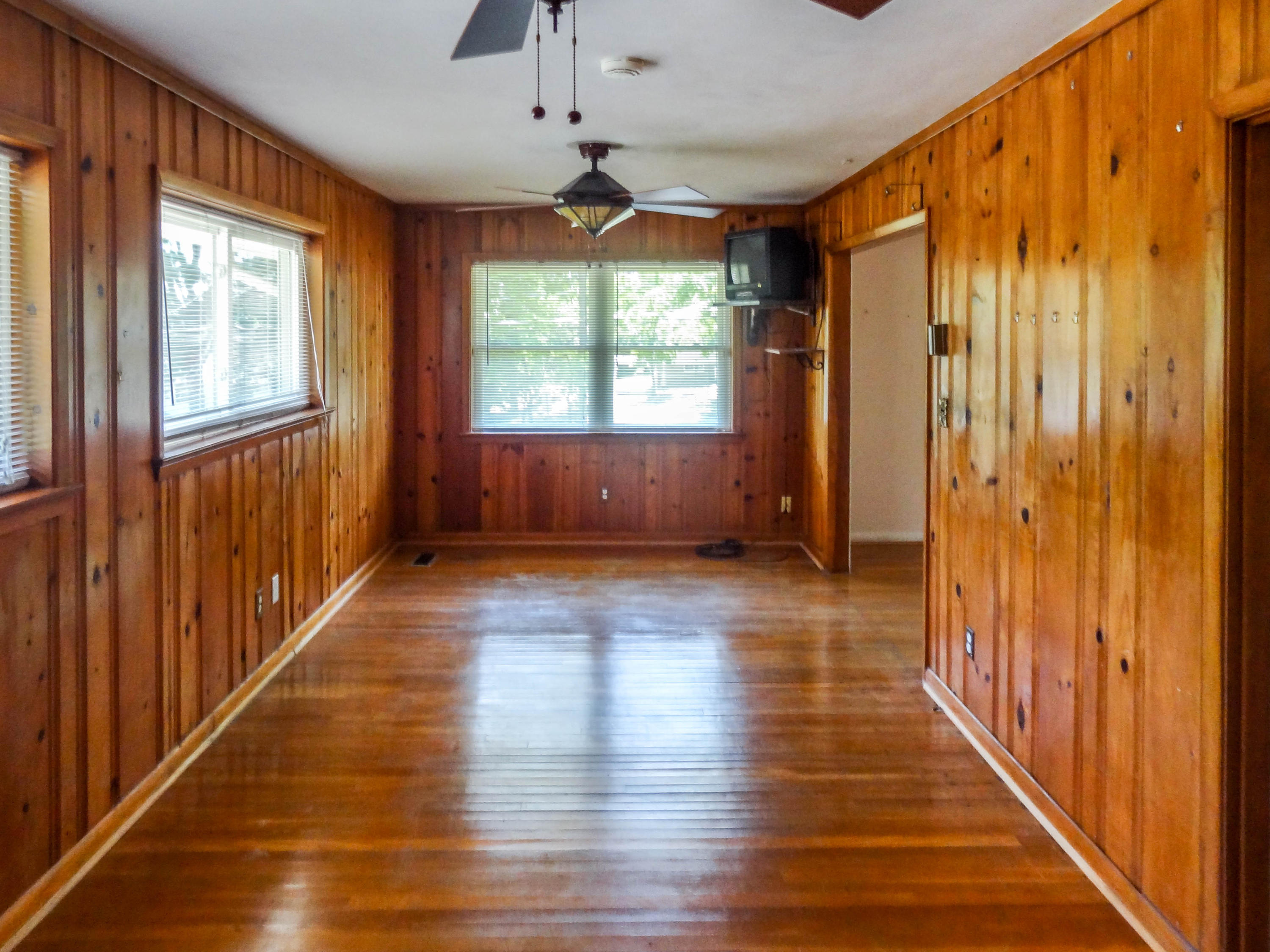 605 Talley Road Chattanooga, TN 37411 - Photo 6 of 20 Den or Family Room