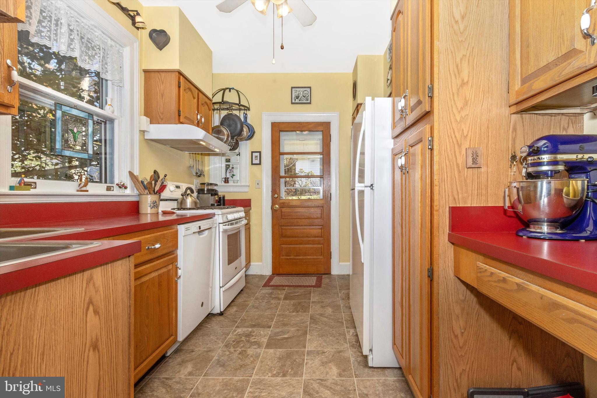 4645 Briarclift Road Baltimore, MD 21229 - Photo 11 of 51 Gallery Image 11
