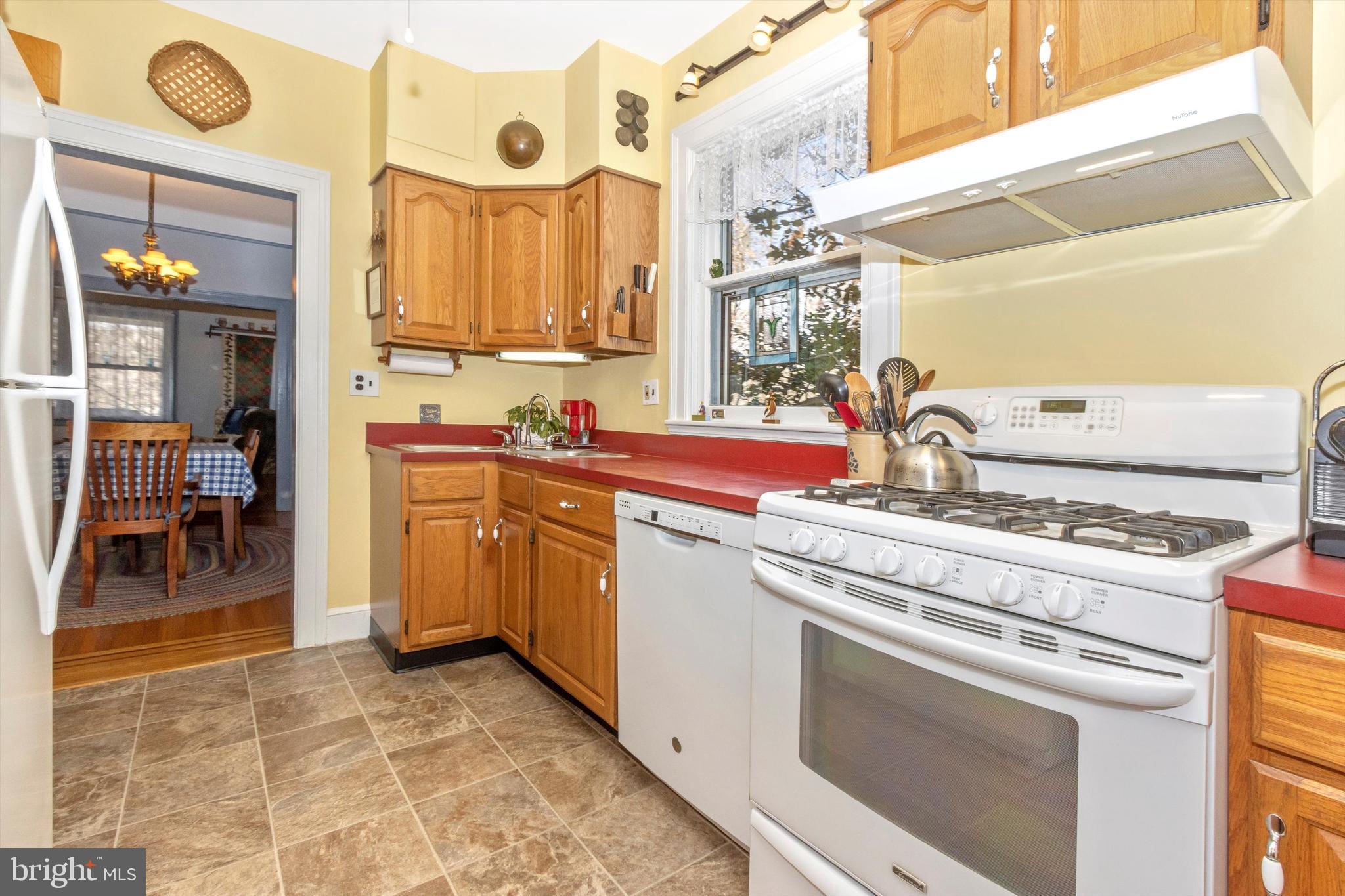 4645 Briarclift Road Baltimore, MD 21229 - Photo 15 of 51 Gallery Image 15