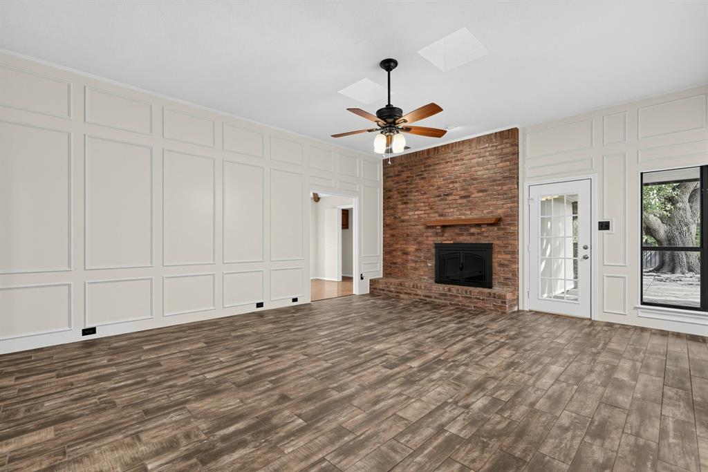 2120 Springwood Carrollton, TX 75006 - Photo 9 of 24 Gallery Image 9
