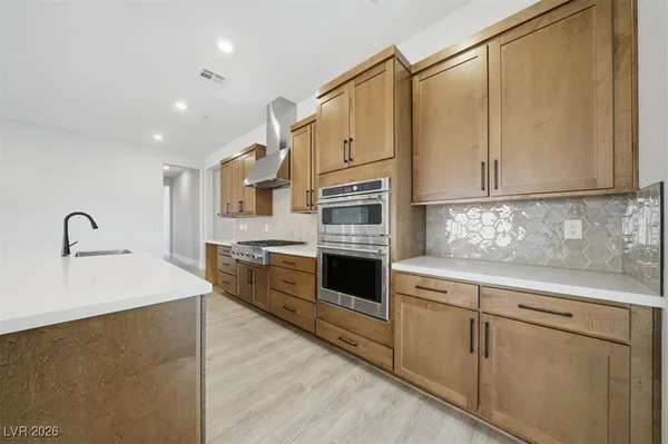 $1,099,900 | 216 Paraggi Bay Drive, Henderson, NV 89011