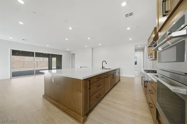 $1,099,900 | 216 Paraggi Bay Drive, Henderson, NV 89011