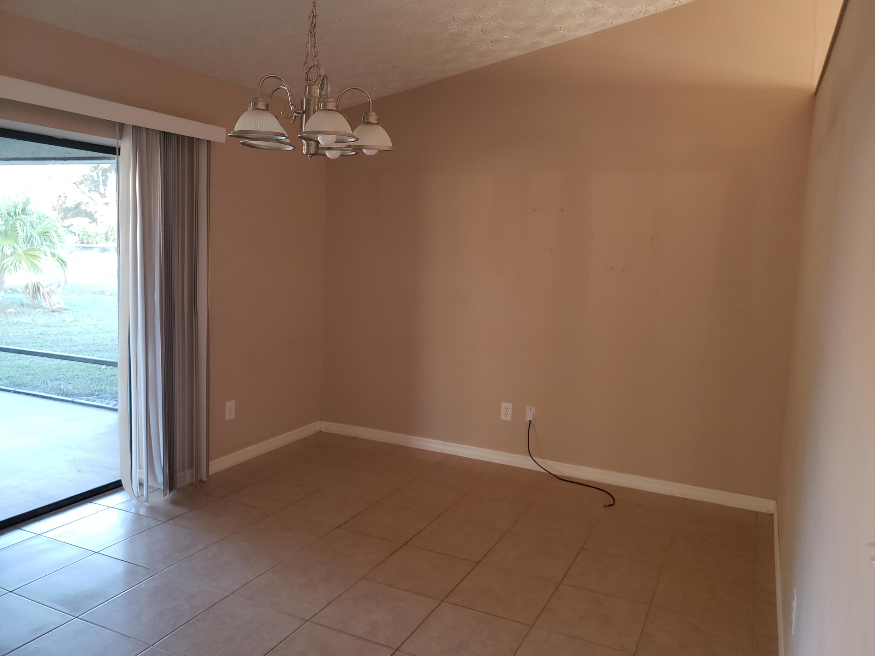 289 Southwest Bedford Road Port St. Lucie, FL 34953 - Photo 6 of 20 20200122_075525