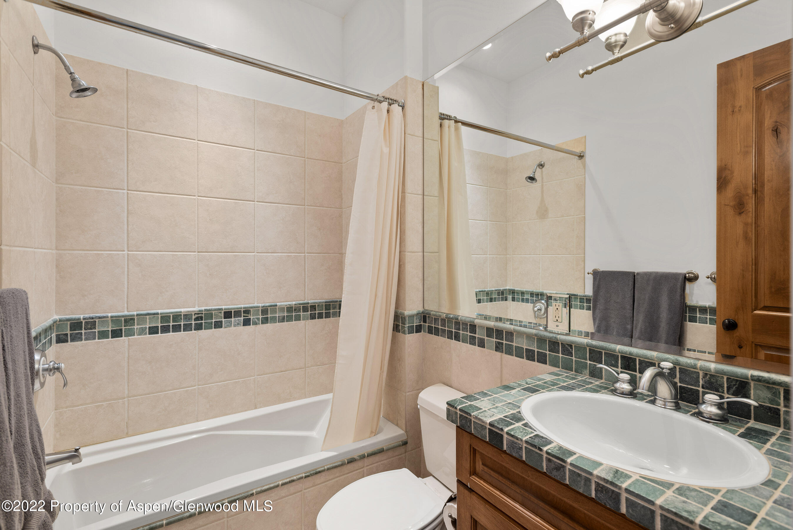 2908 Juniper Hill Road Aspen, CO 81611 - Photo 36 of 43 Guest Bath 2