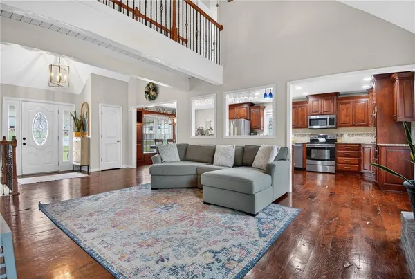 $475,000 | 5660 Meadow Height Drive, Shawnee, KS 66226