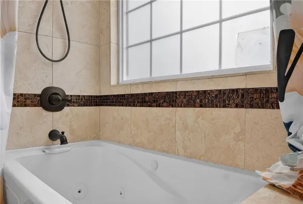 $475,000 | 5660 Meadow Height Drive, Shawnee, KS 66226