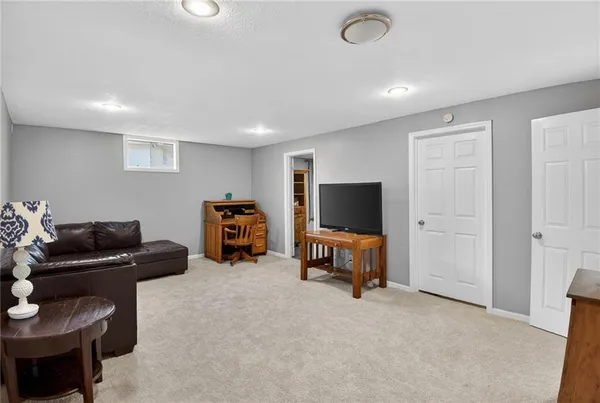 $475,000 | 5660 Meadow Height Drive, Shawnee, KS 66226