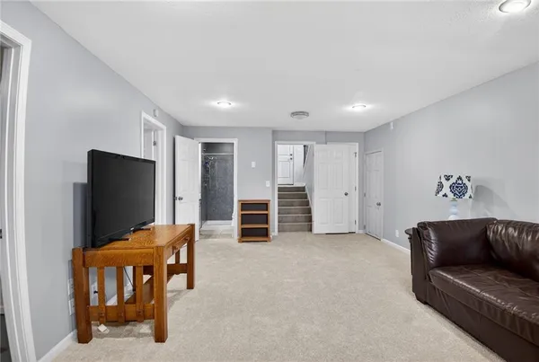 $475,000 | 5660 Meadow Height Drive, Shawnee, KS 66226