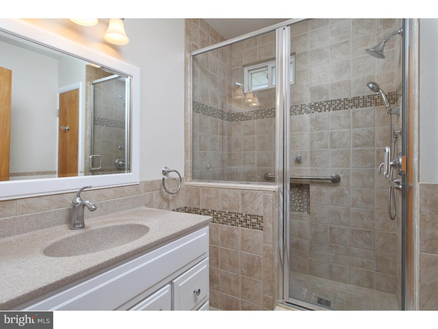 702 Lancing Road Woodbury, NJ 08096 - Photo 12 of 17 Gallery Image 12