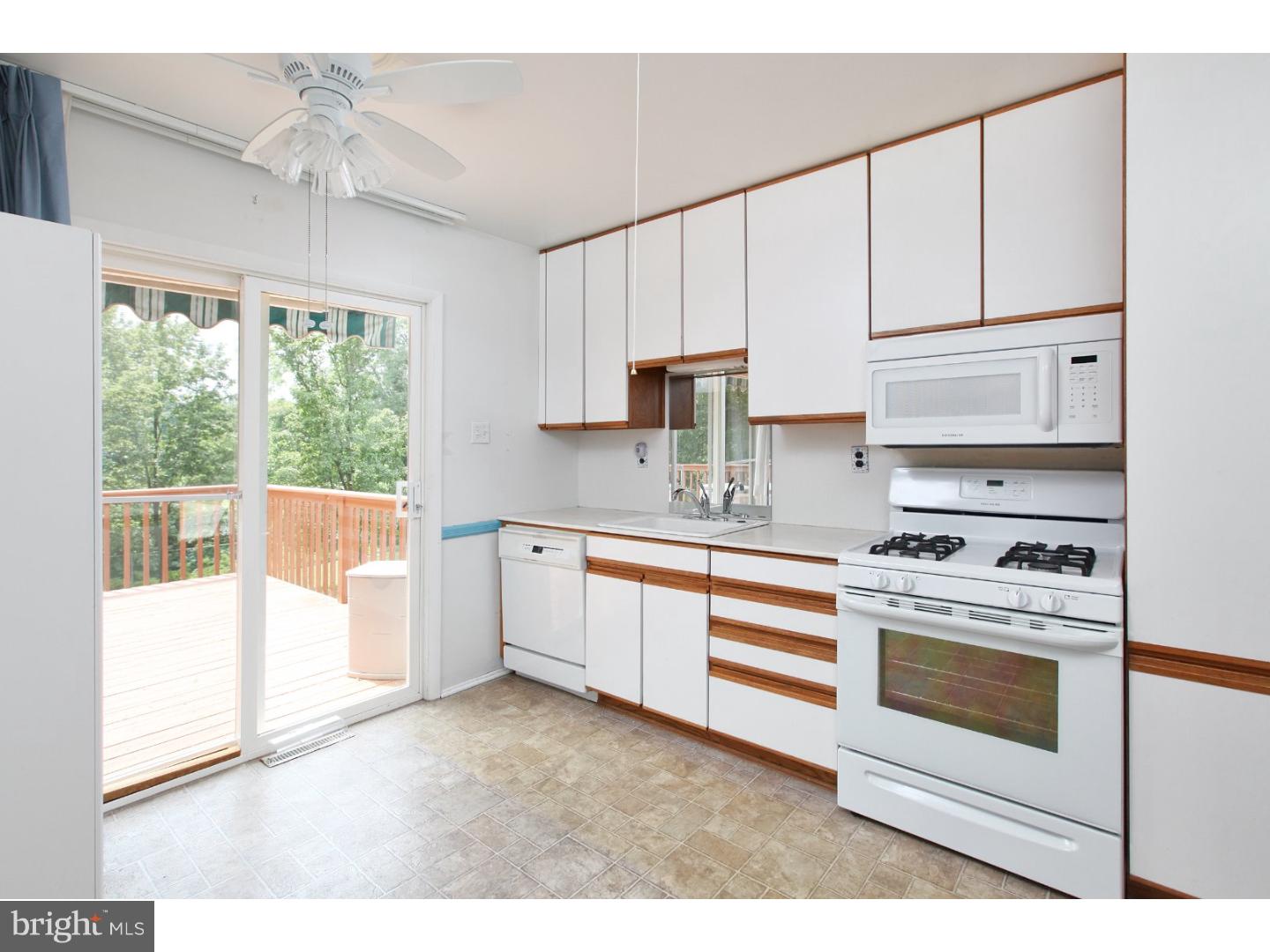 702 Lancing Road Woodbury, NJ 08096 - Photo 9 of 17 Gallery Image 9