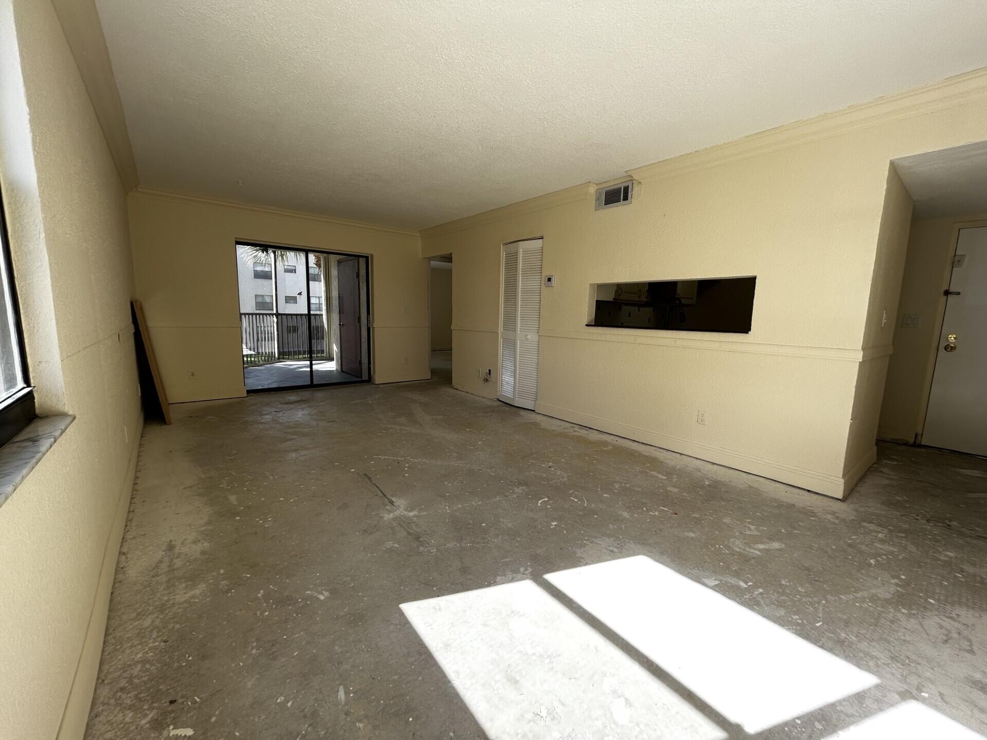 3252 Foxcroft Road, Unit 202 Miramar, FL 33025 - Photo 3 of 23 Living/Dining