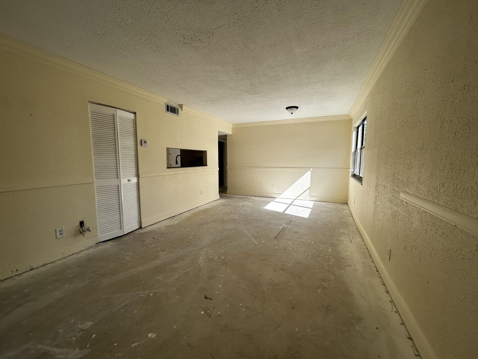 3252 Foxcroft Road, Unit 202 Miramar, FL 33025 - Photo 4 of 23 Living/Dining