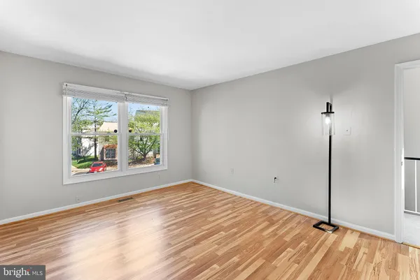 $384,900 | 7442 Emerald Drive, Manassas, VA 20109