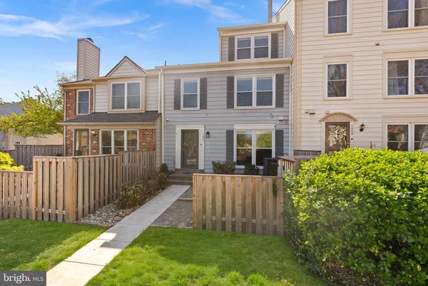 $384,900 | 7442 Emerald Drive, Manassas, VA 20109