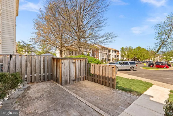 $384,900 | 7442 Emerald Drive, Manassas, VA 20109