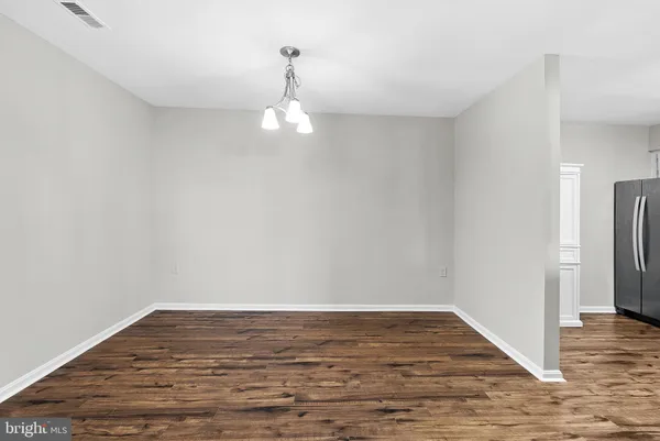 $384,900 | 7442 Emerald Drive, Manassas, VA 20109