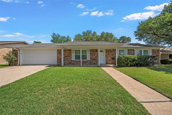 $274,900 | 244 Alamosa Drive, Hewitt, TX 76643