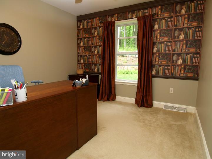2405 Schaffer Road Pottstown, PA 19464 - Photo 13 of 25 Gallery Image 13