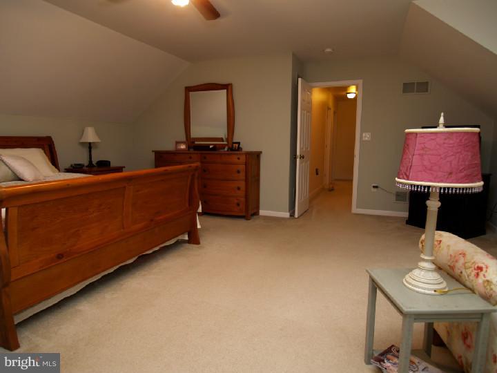2405 Schaffer Road Pottstown, PA 19464 - Photo 15 of 25 Gallery Image 15