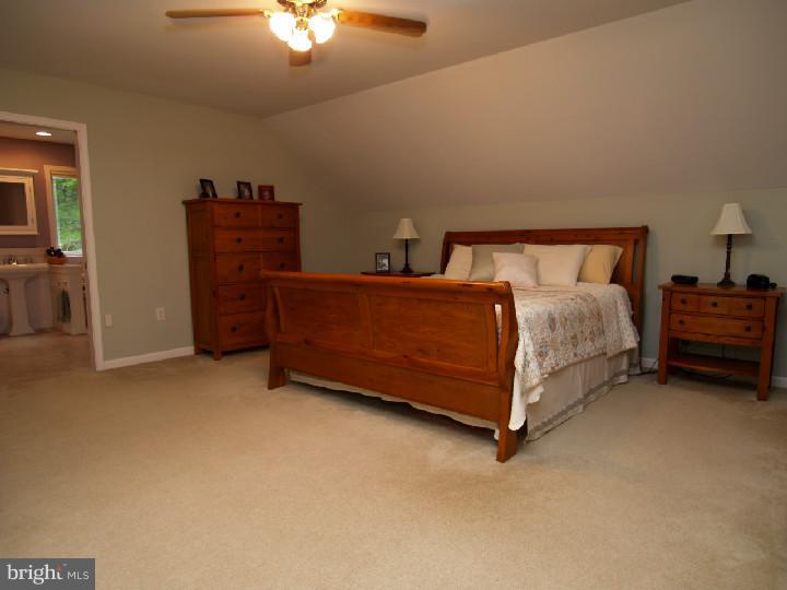 2405 Schaffer Road Pottstown, PA 19464 - Photo 16 of 25 Gallery Image 16