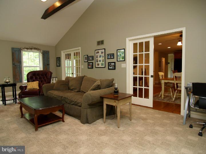 2405 Schaffer Road Pottstown, PA 19464 - Photo 7 of 25 Gallery Image 7