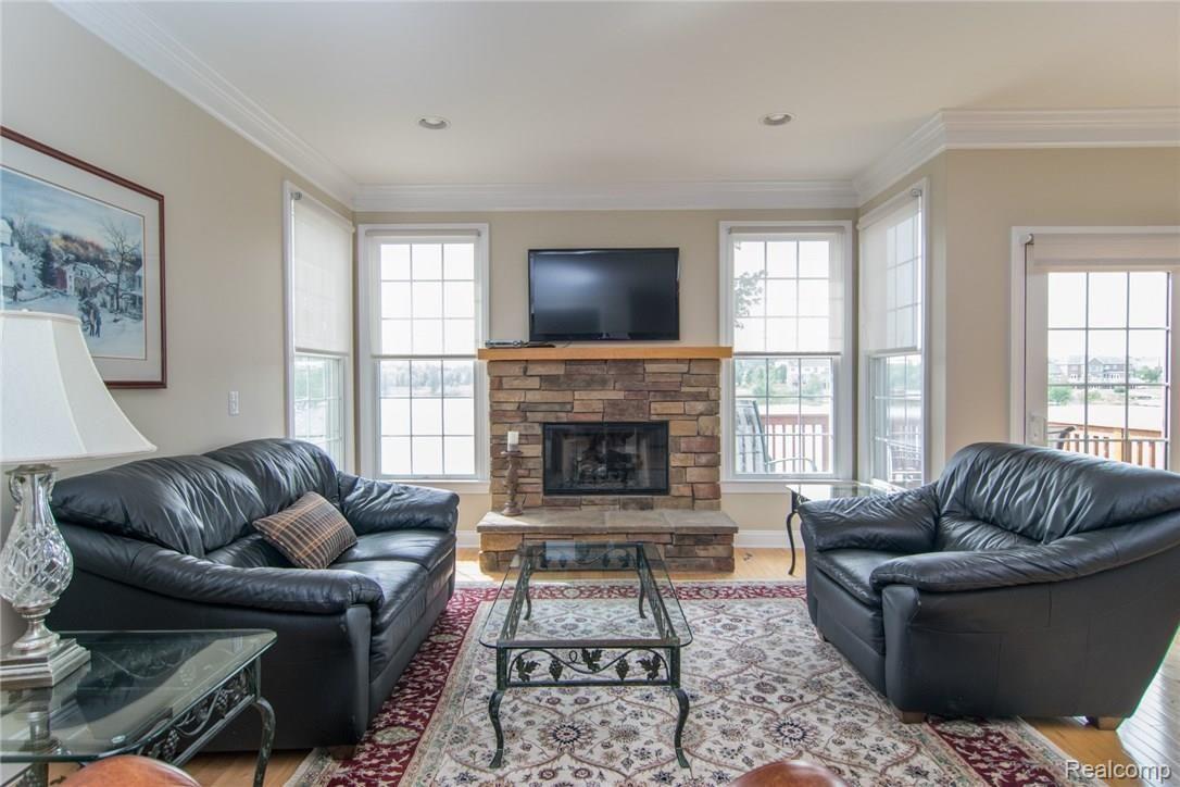 24981 Reeds Pointe Drive Novi, MI 48374 - Photo 18 of 66 DSC_0015.jpg