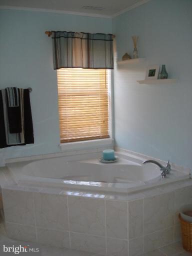 1432 Decatur Street Baltimore, MD 21230 - Photo 11 of 13 Master Bath