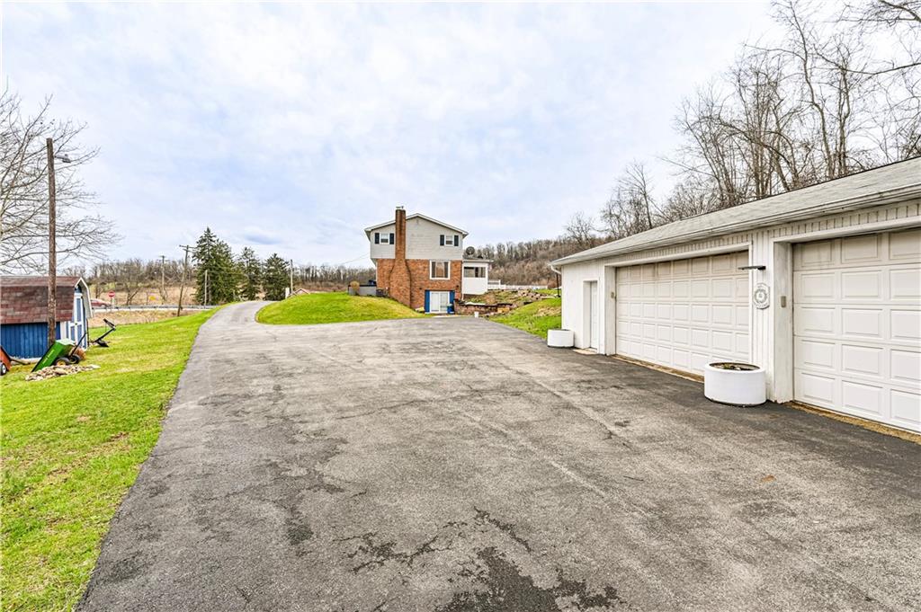 687 Middletown Road New Stanton, PA 15672 - Photo 13 of 42
