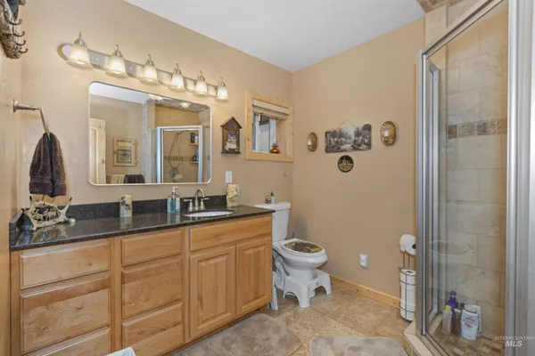 $849,900 | 1 Miller Lane, Cascade, ID 83611