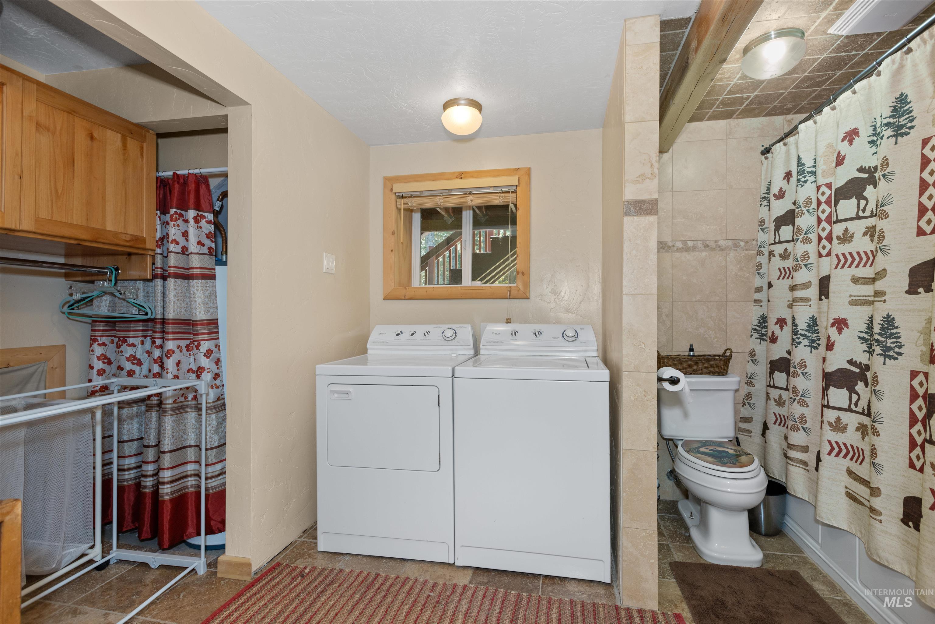 1 Miller Lane Cascade, ID 83611 - Photo 20 of 39 Laundry room featuring washer and dryer