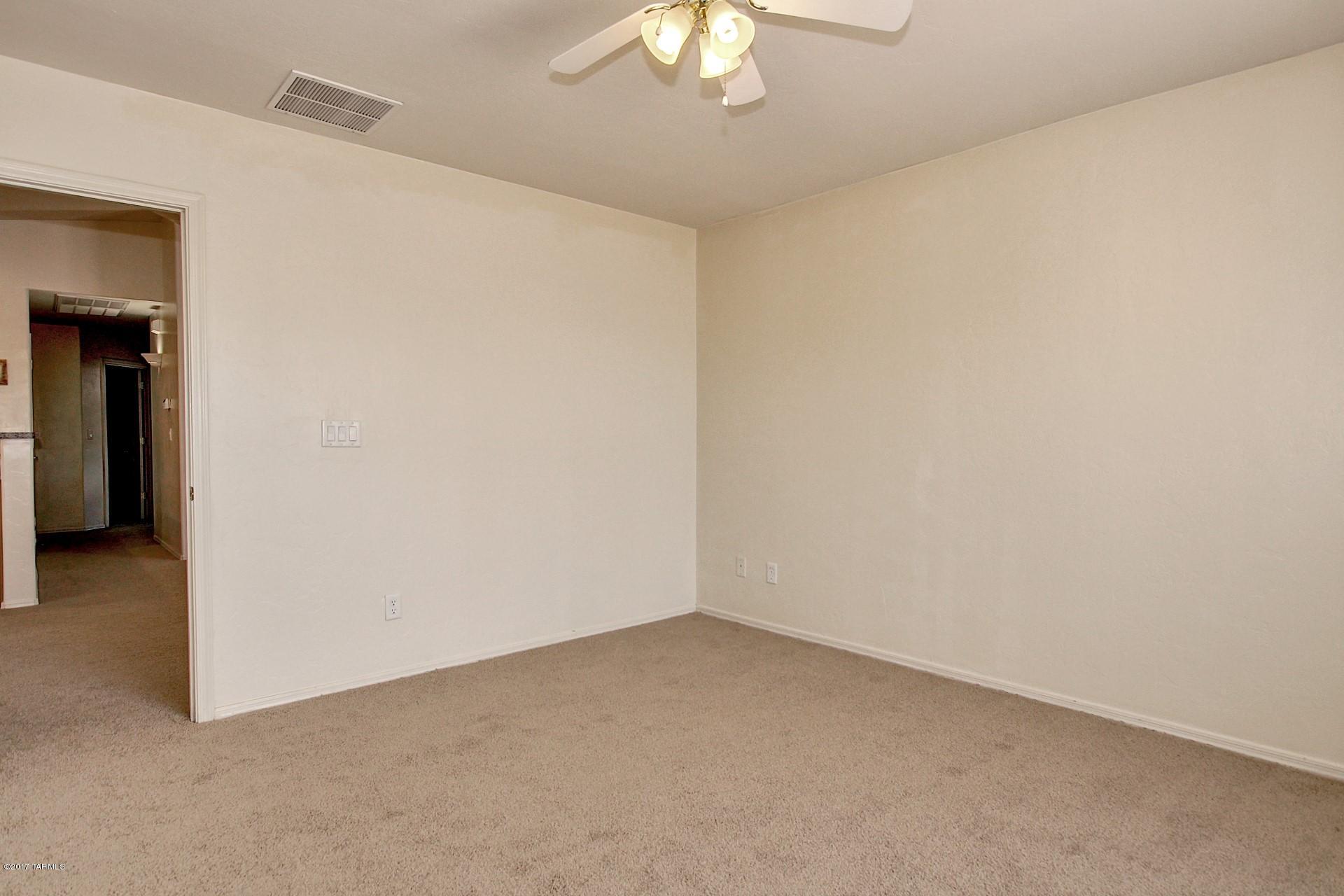 8350 East Bowline Road Tucson, AZ 85710 - Photo 13 of 26