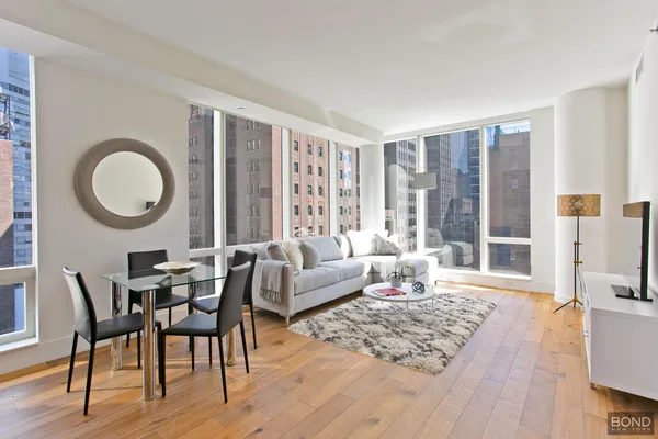 $1,333,000 | 325 Lexington Avenue, Unit 11D | Murray Hill