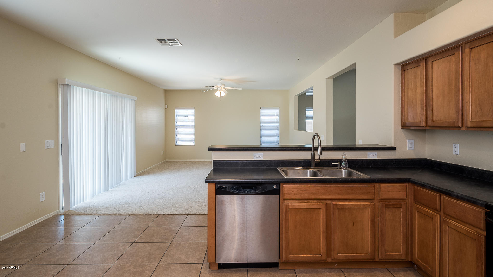 10221 West Chipman Road Tolleson, AZ 85353 - Photo 20 of 40 DSC08232