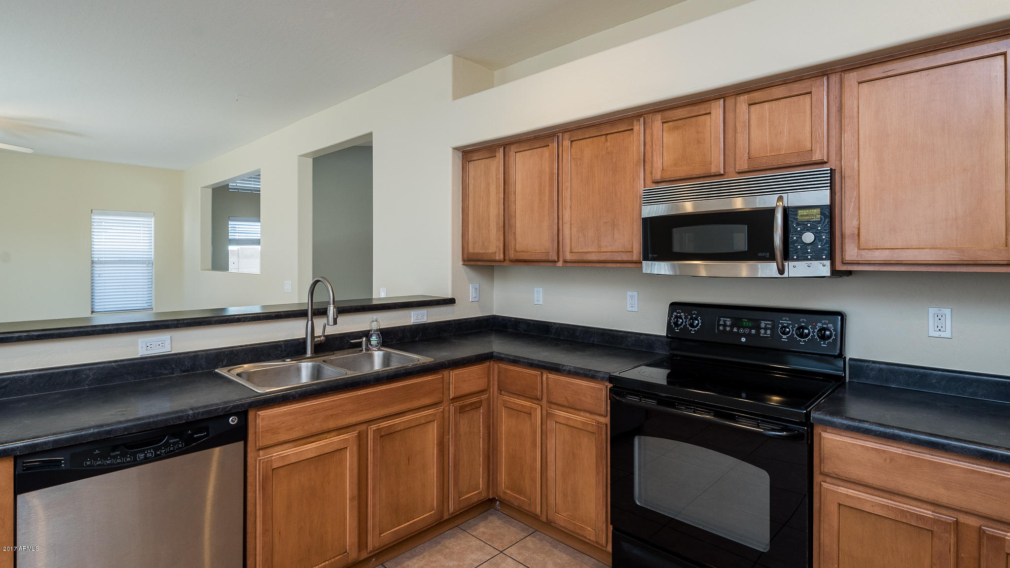 10221 West Chipman Road Tolleson, AZ 85353 - Photo 21 of 40 DSC08233