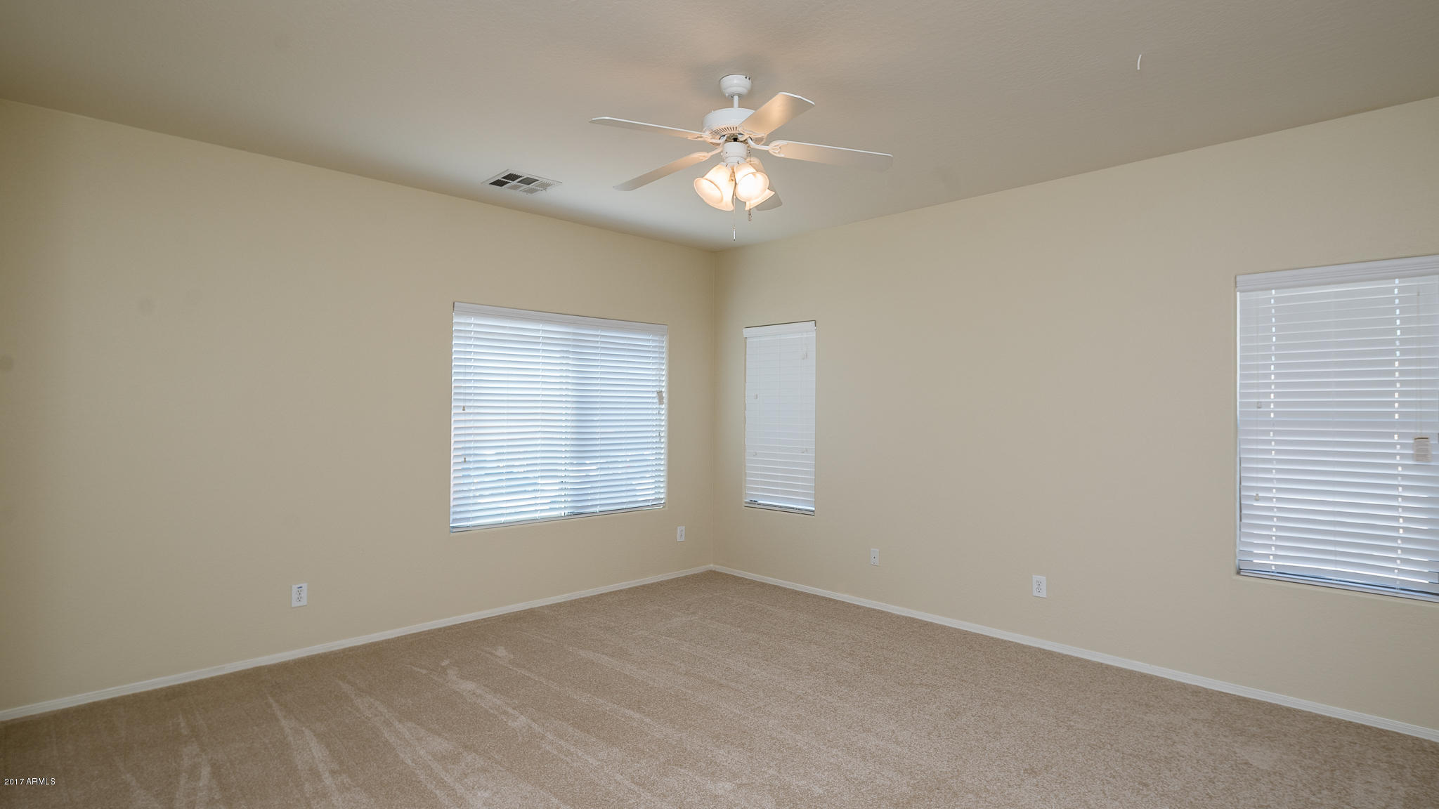 10221 West Chipman Road Tolleson, AZ 85353 - Photo 32 of 40 DSC08265