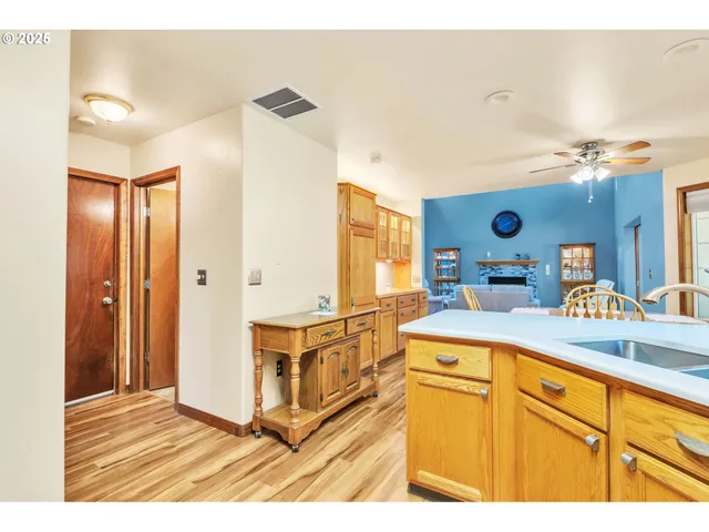 $525,000 | 114 Calumet Circle, Eugene, OR 97404