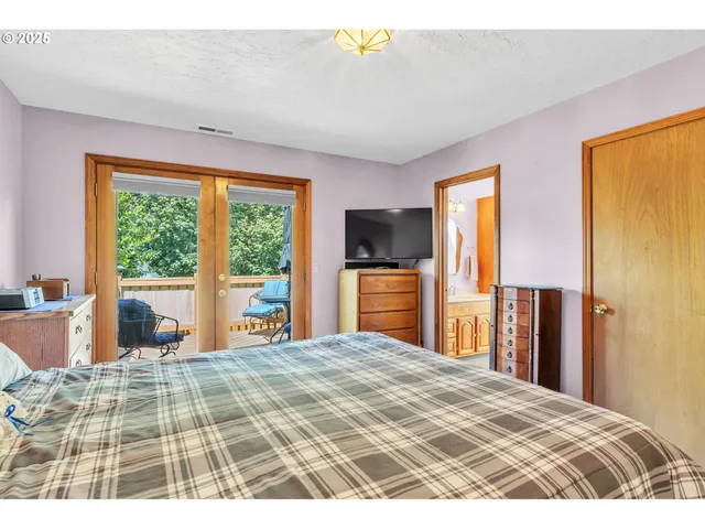 $525,000 | 114 Calumet Circle, Eugene, OR 97404