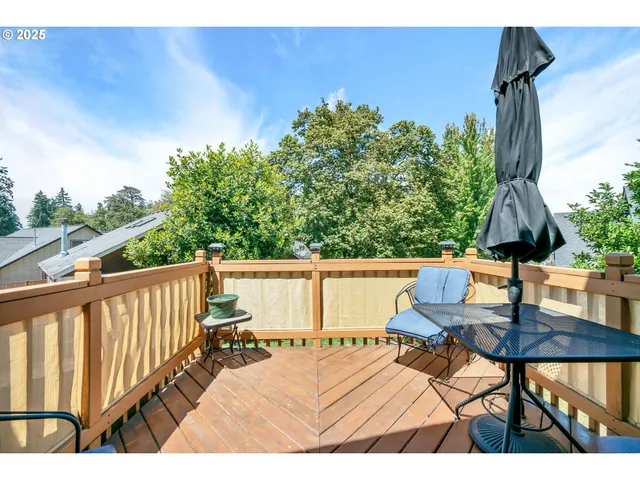 $525,000 | 114 Calumet Circle, Eugene, OR 97404