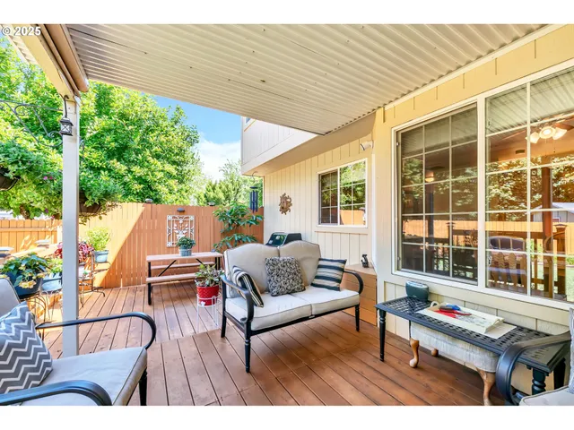 $525,000 | 114 Calumet Circle, Eugene, OR 97404