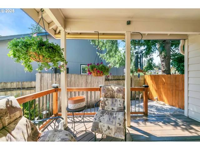 $525,000 | 114 Calumet Circle, Eugene, OR 97404